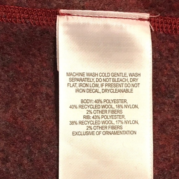 Mountain Hardwear Sweater. Scarlet Red. PullOver Long Sleeve. Womens Medium. EUC - Picture 12 of 13